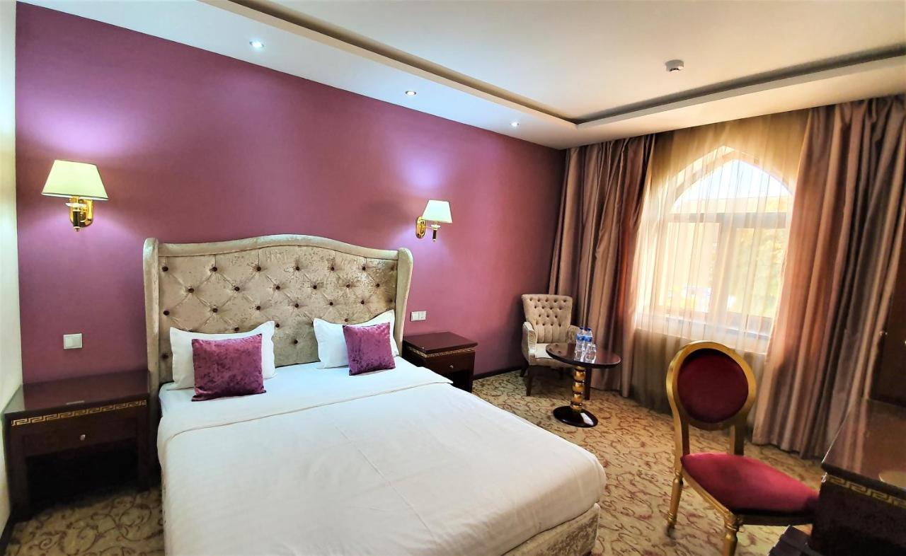 Emirhan Hotel Szamarkand Kültér fotó