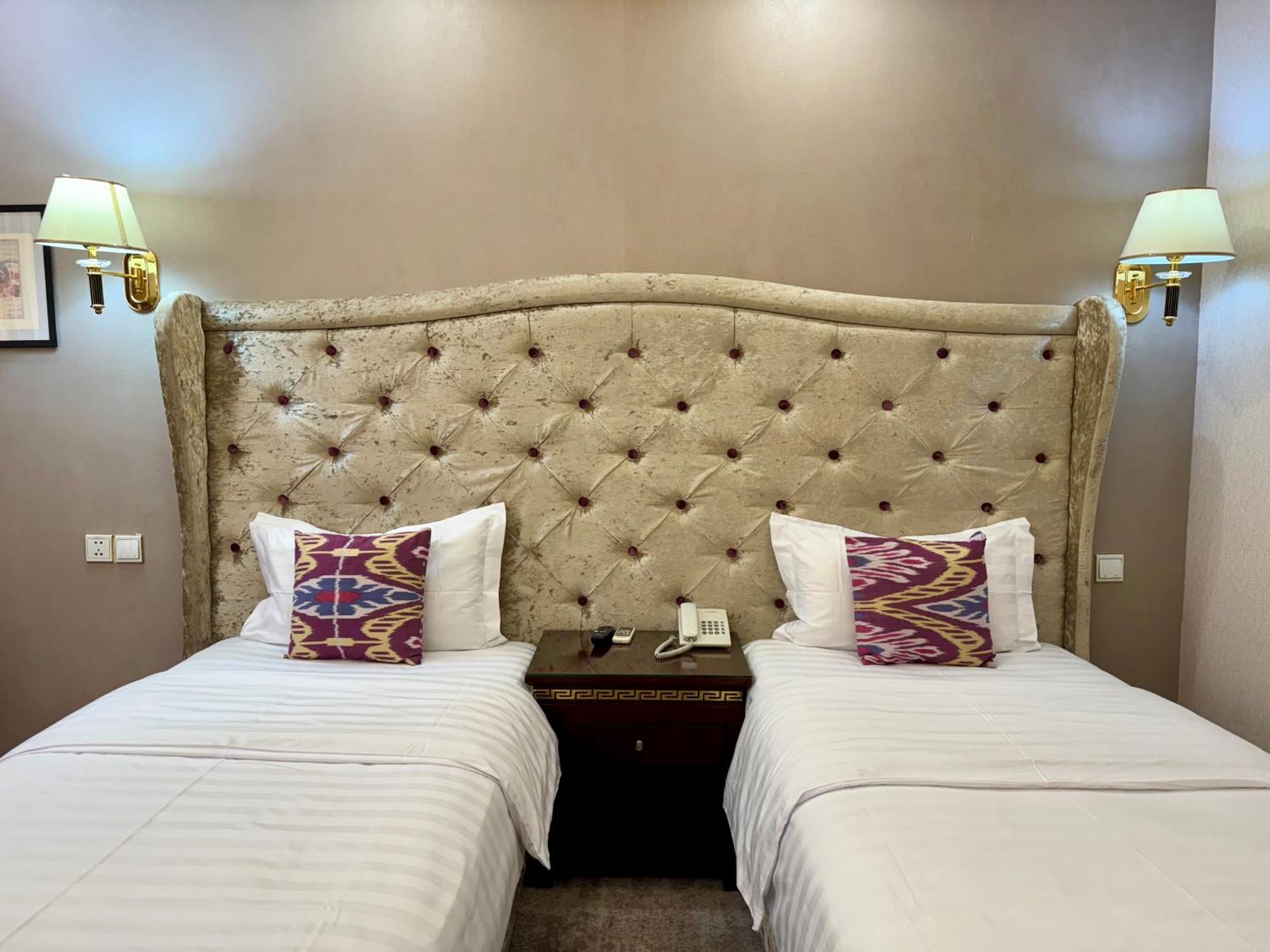 Emirhan Hotel Szamarkand Kültér fotó