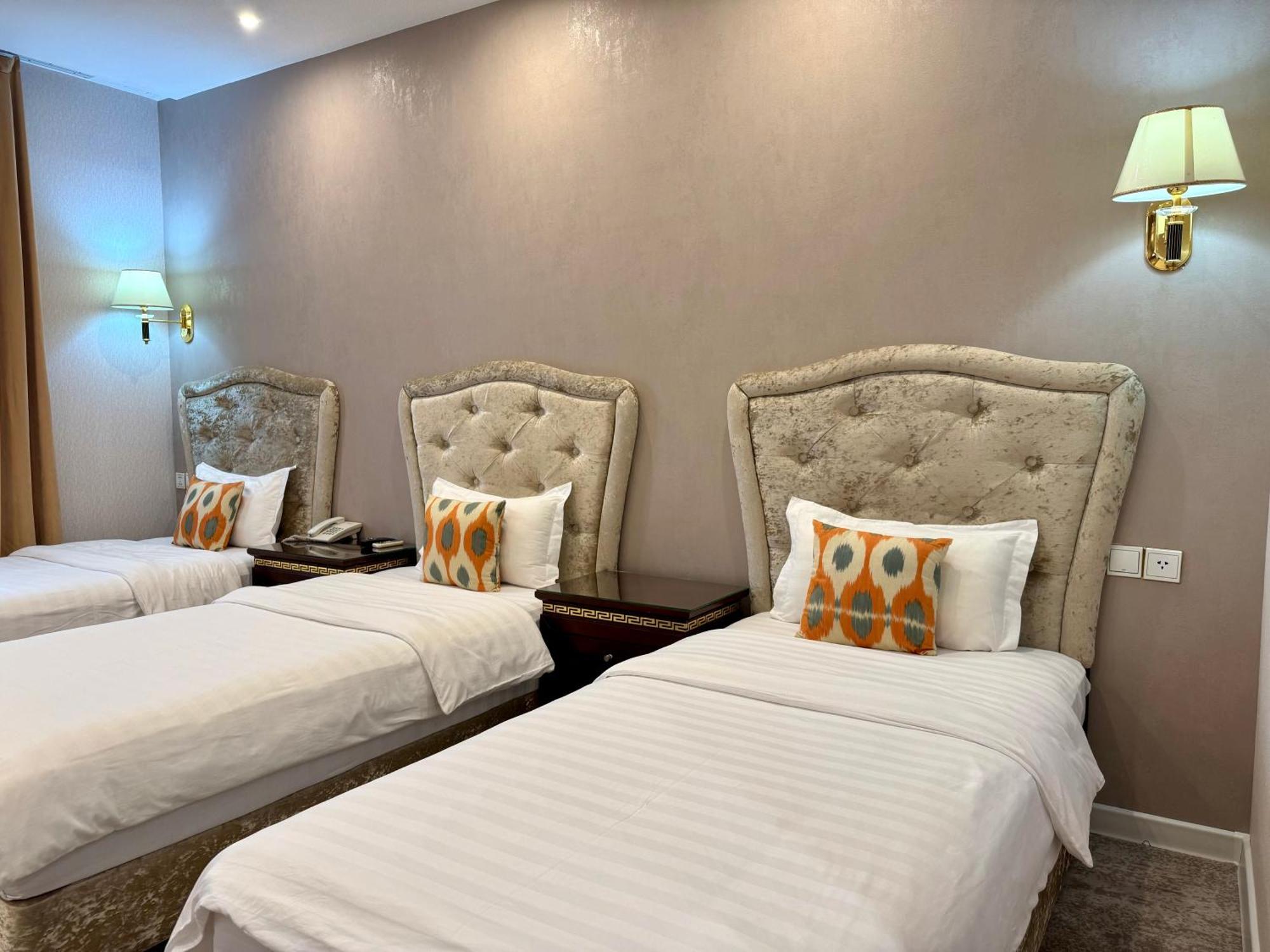 Emirhan Hotel Szamarkand Kültér fotó