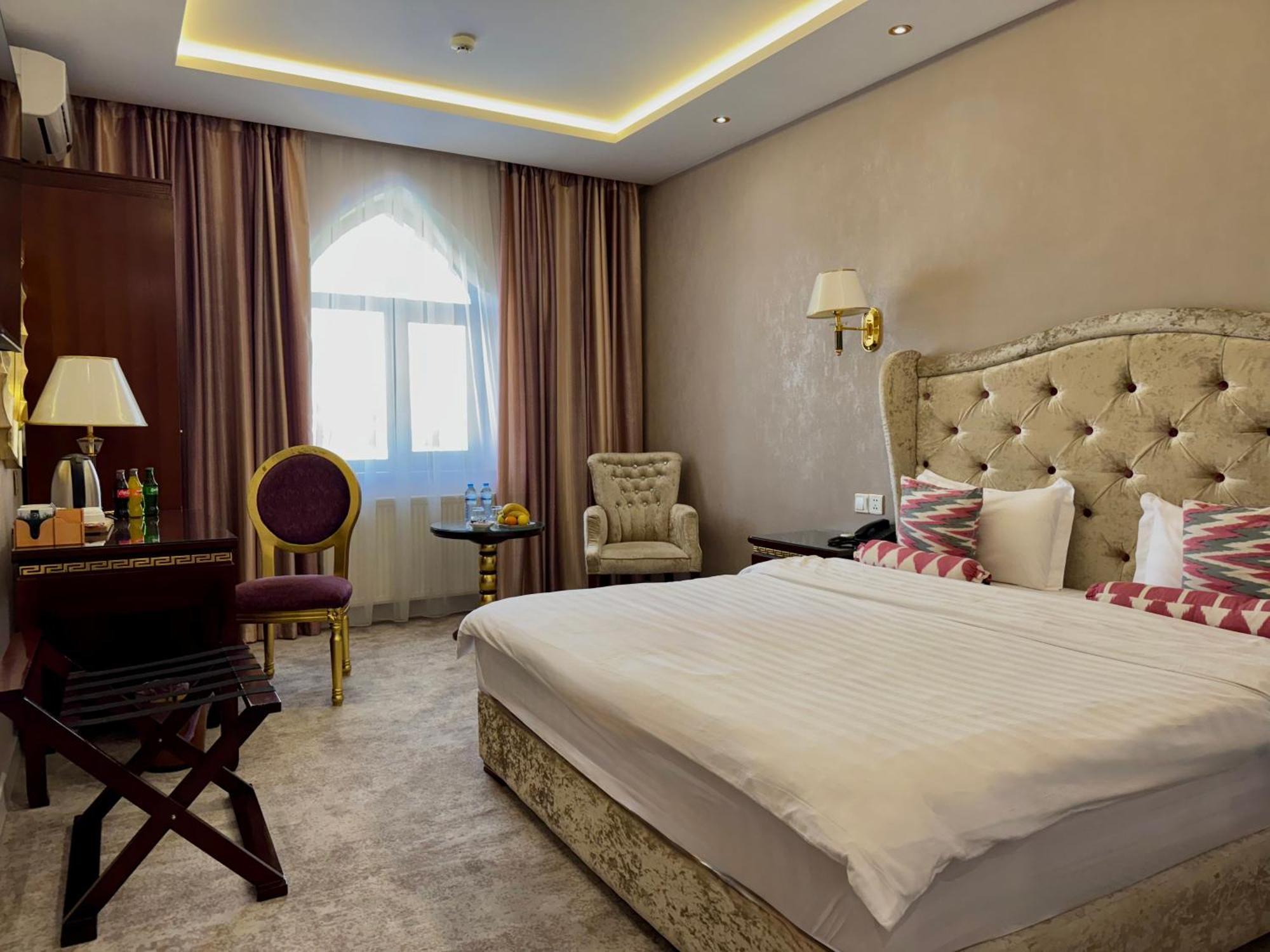 Emirhan Hotel Szamarkand Kültér fotó