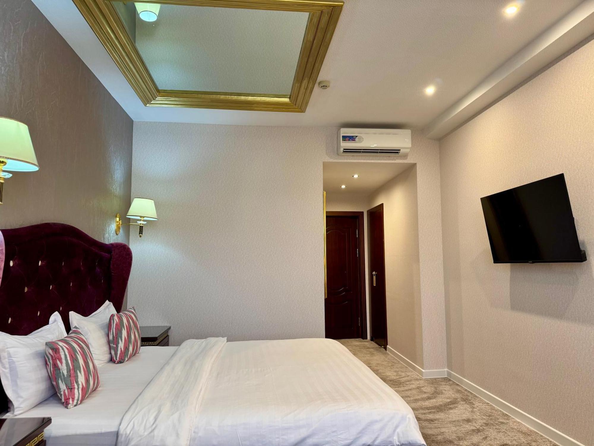 Emirhan Hotel Szamarkand Kültér fotó