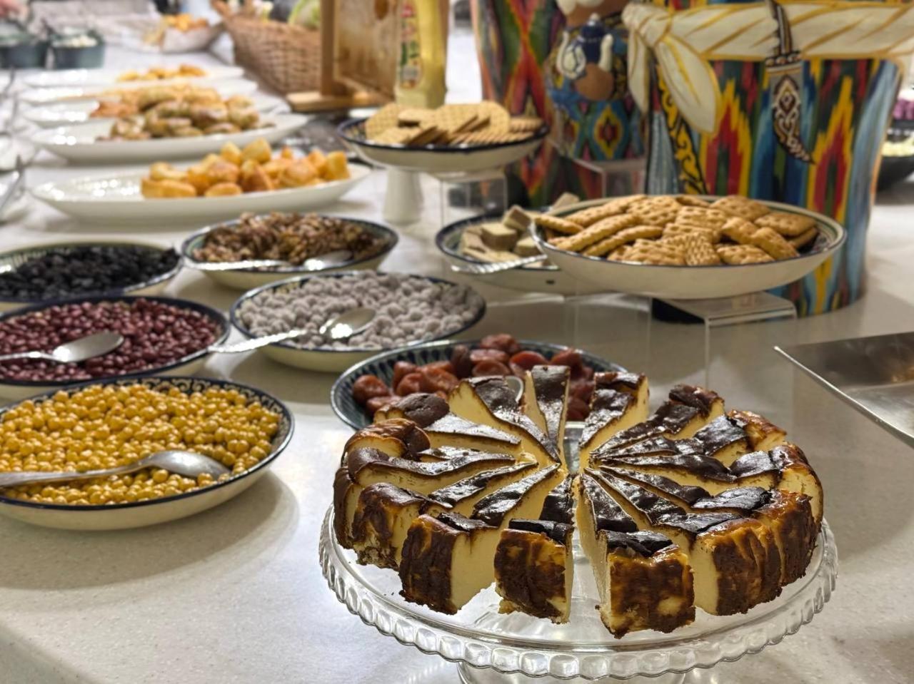 Emirhan Hotel Szamarkand Kültér fotó
